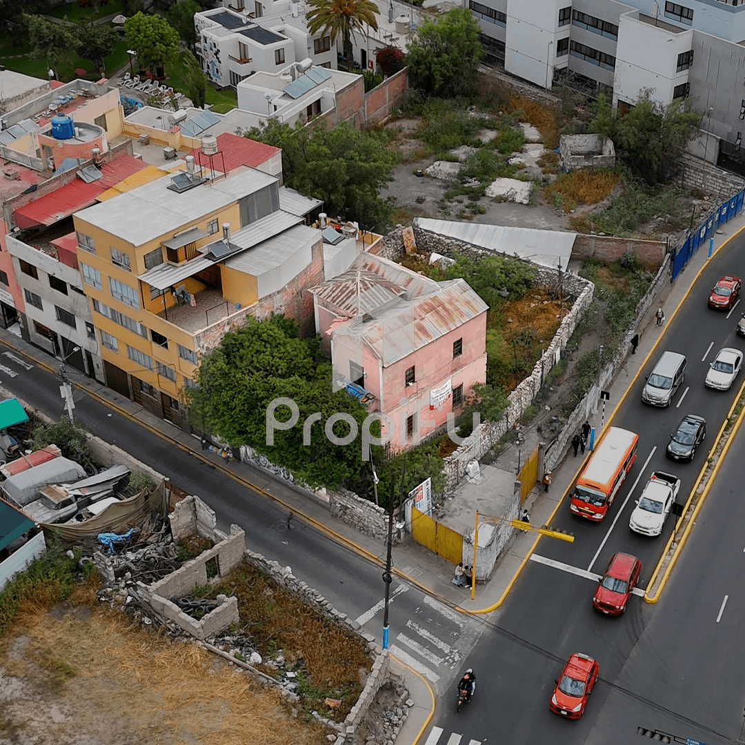 Terreno comercial en el centro de Arequipa