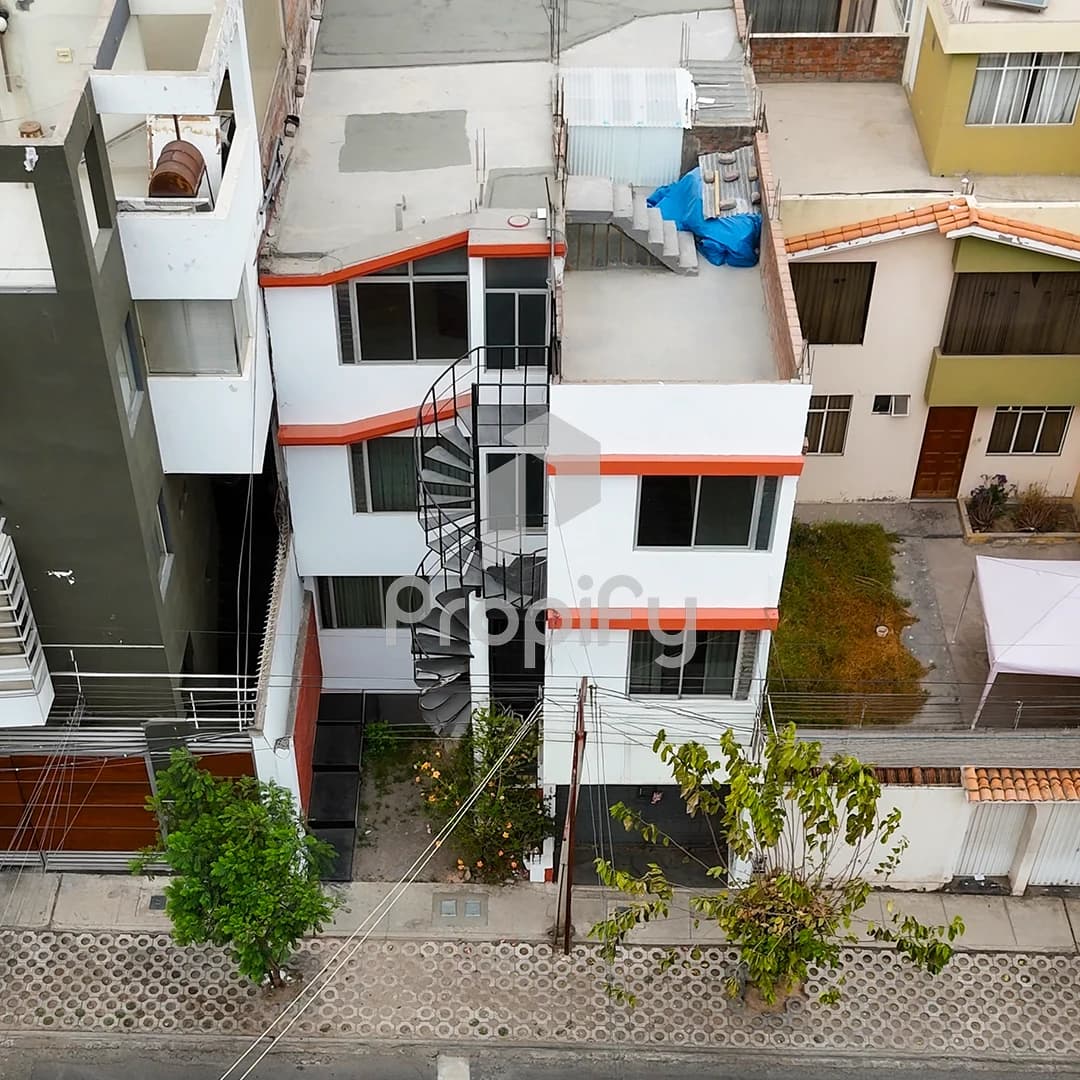 DEPARTAMENTO EN URB. MELGARIANA